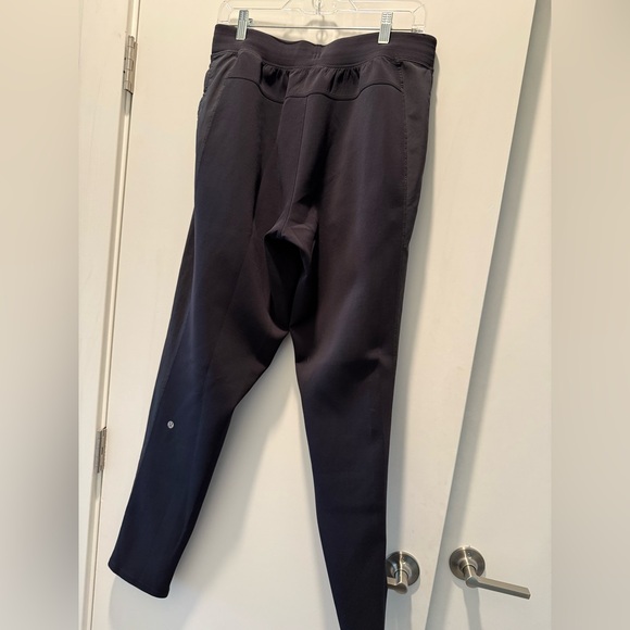 Lululemon Men's Black Pants - Picture 3 of 3